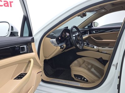 PORSCHE PANAMERA - 10