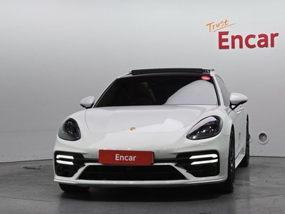 PORSCHE PANAMERA - 2