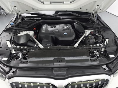 صورة 7 لـ 2025 BMW 5 SERIES