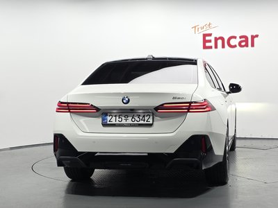صورة 4 لـ 2025 BMW 5 SERIES