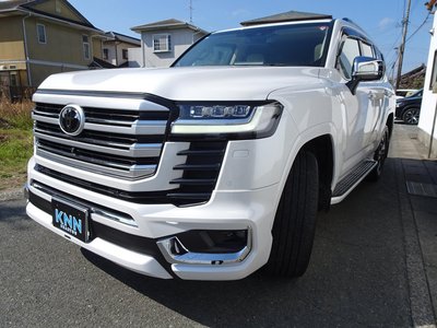 TOYOTA LAND CRUISER 300 - 10