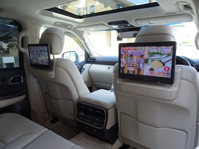 TOYOTA LAND CRUISER 300 - 5