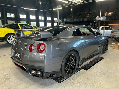 NISSAN GT-R - 3