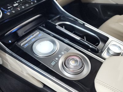 2020 Genesis GV80 — миниатюра 12