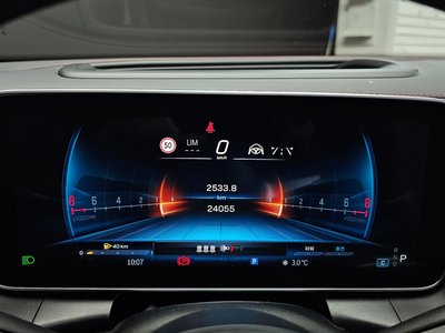 MERCEDES-BENZ GLC - 8