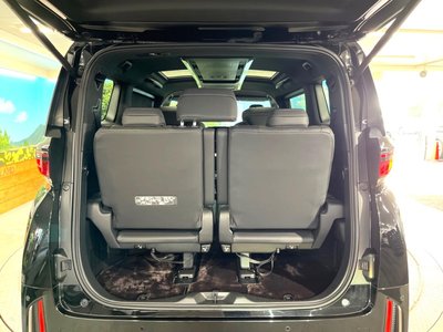 صورة مصغرة 26 لـ 2023 Toyota VELLFIRE