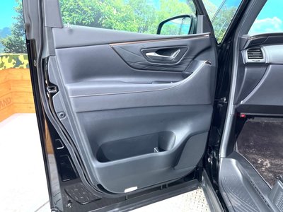 صورة مصغرة 73 لـ 2023 Toyota VELLFIRE