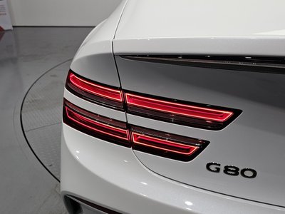 GENESIS G80 (RG3) - 10