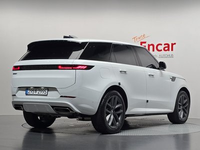 صورة 4 لـ 2025 LAND Rover RANGE ROVER SPORT