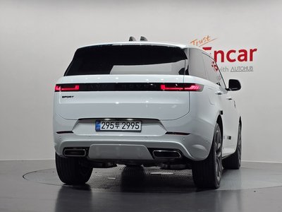 صورة 3 لـ 2025 LAND Rover RANGE ROVER SPORT