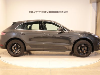 PORSCHE MACAN - 8