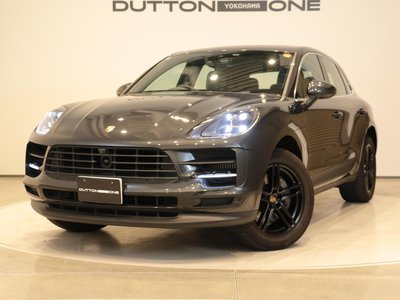 PORSCHE MACAN - 1