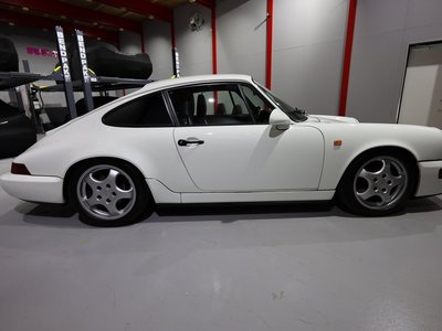 PORSCHE 911 - 8