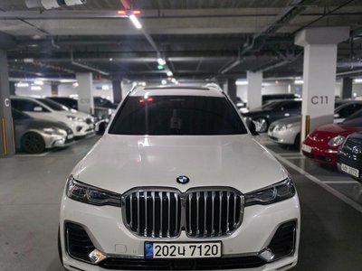 BMW X7 - 1