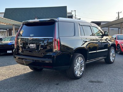 CADILLAC ESCALADE - 7