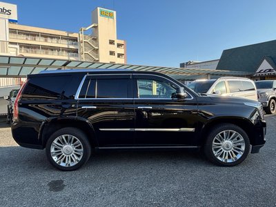 CADILLAC ESCALADE - 6