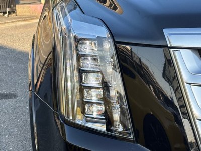 CADILLAC ESCALADE - 10