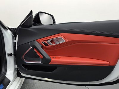 2024 BMW Z4 thumbnail 15