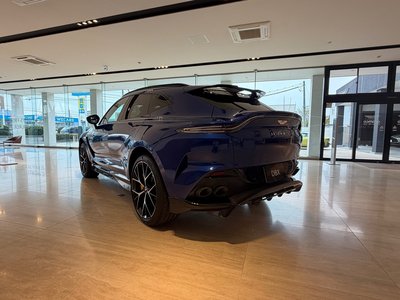 صورة 8 لـ 2024 Aston Martin DBX