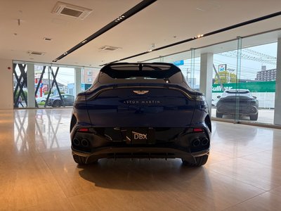 صورة 10 لـ 2024 Aston Martin DBX