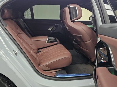 2025 BMW 7 SERIES 缩略图 17