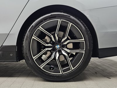 BMW 7 SERIES - 8