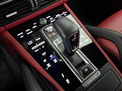PORSCHE CAYENNE - 9