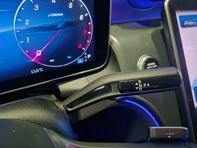 MERCEDES-BENZ GLC - 9