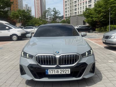 صورة مصغرة 18 لـ 2024 BMW 5 SERIES