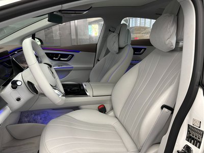 MERCEDES-BENZ EQE - 2