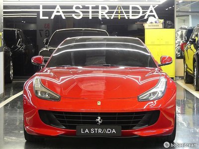 FERRARI GTC4 LUSSO - 1