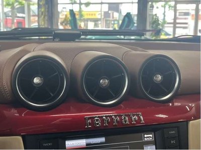 صورة مصغرة 31 لـ 2016 Ferrari FF