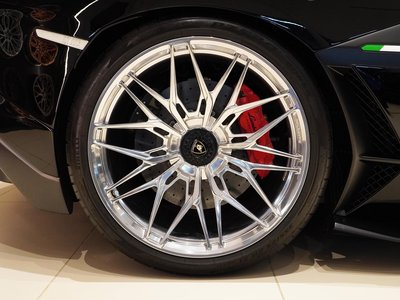 LAMBORGHINI AVENTADOR ROADSTER - 10