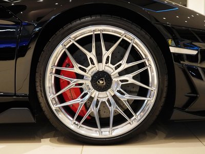 LAMBORGHINI AVENTADOR ROADSTER - 9