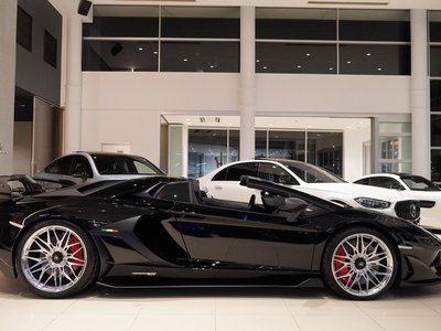 LAMBORGHINI AVENTADOR ROADSTER - 8