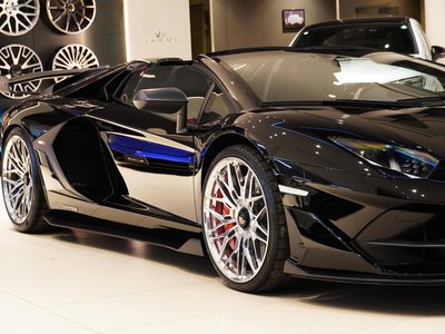 LAMBORGHINI AVENTADOR ROADSTER - 7