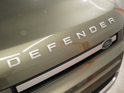 LAND ROVER DEFENDER 2024 thumbnail 31