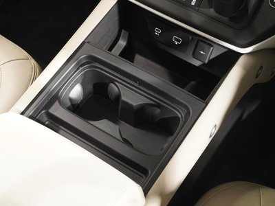 LAND ROVER DEFENDER 2024 thumbnail 45