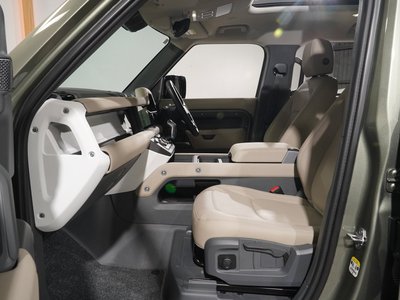 LAND ROVER DEFENDER 2024 thumbnail 19