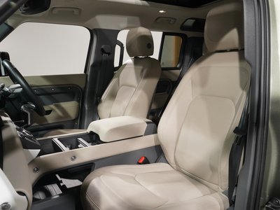 LAND ROVER DEFENDER 2024 thumbnail 18
