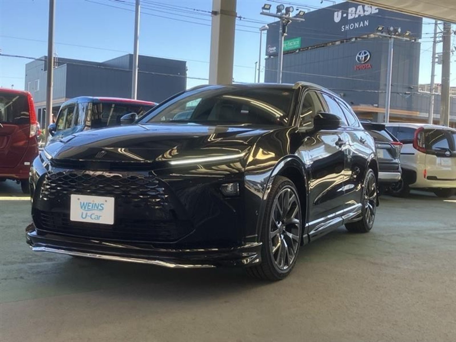 TOYOTA CROWN ESTATE - View 1