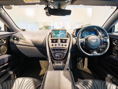 ASTON MARTIN DB11 - 2