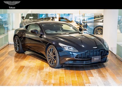 ASTON MARTIN DB11 - 1