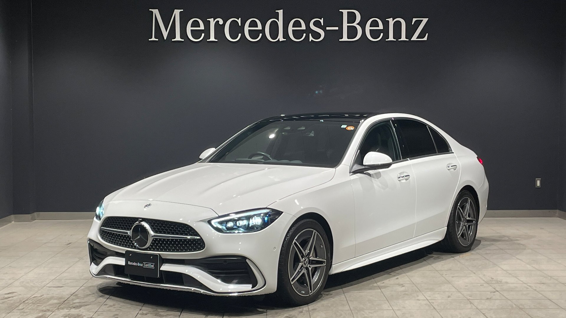 MERCEDES-BENZ C-CLASS - View 1