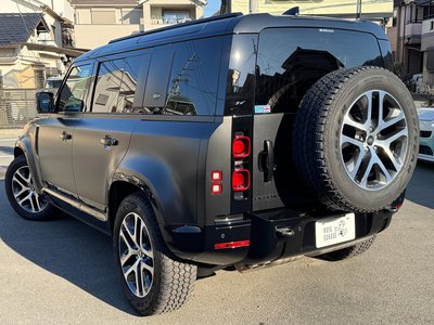 LAND ROVER DEFENDER - 7
