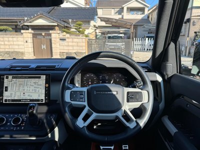 LAND ROVER DEFENDER - 5