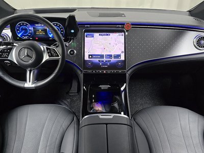 MERCEDES-BENZ EQE - 5