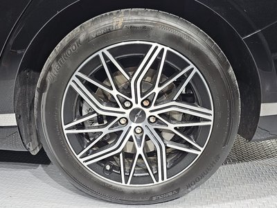 صورة 8 لـ 2022 Genesis G90 (RS4)
