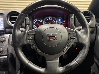صورة 7 لـ 2014 Nissan GT-R