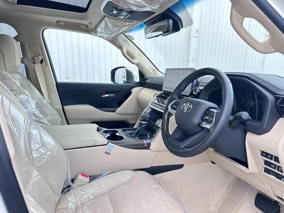 2026 Toyota LAND CRUISER 300 缩略图 33